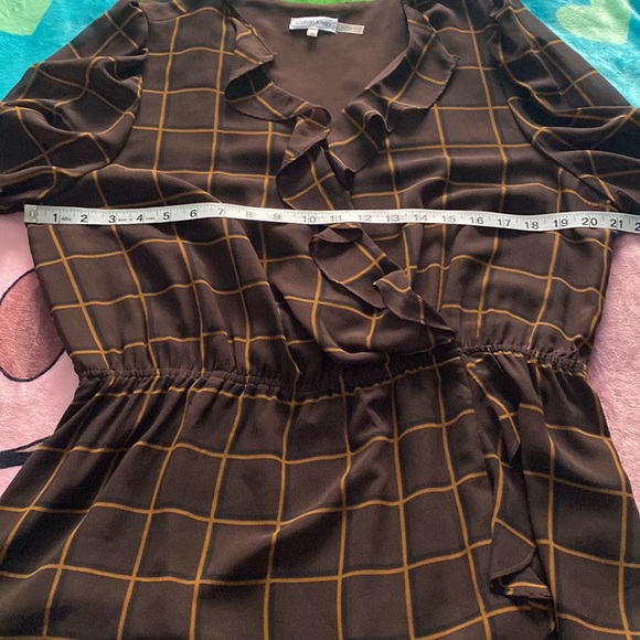 Calvin Klein top - Picture 4 of 7